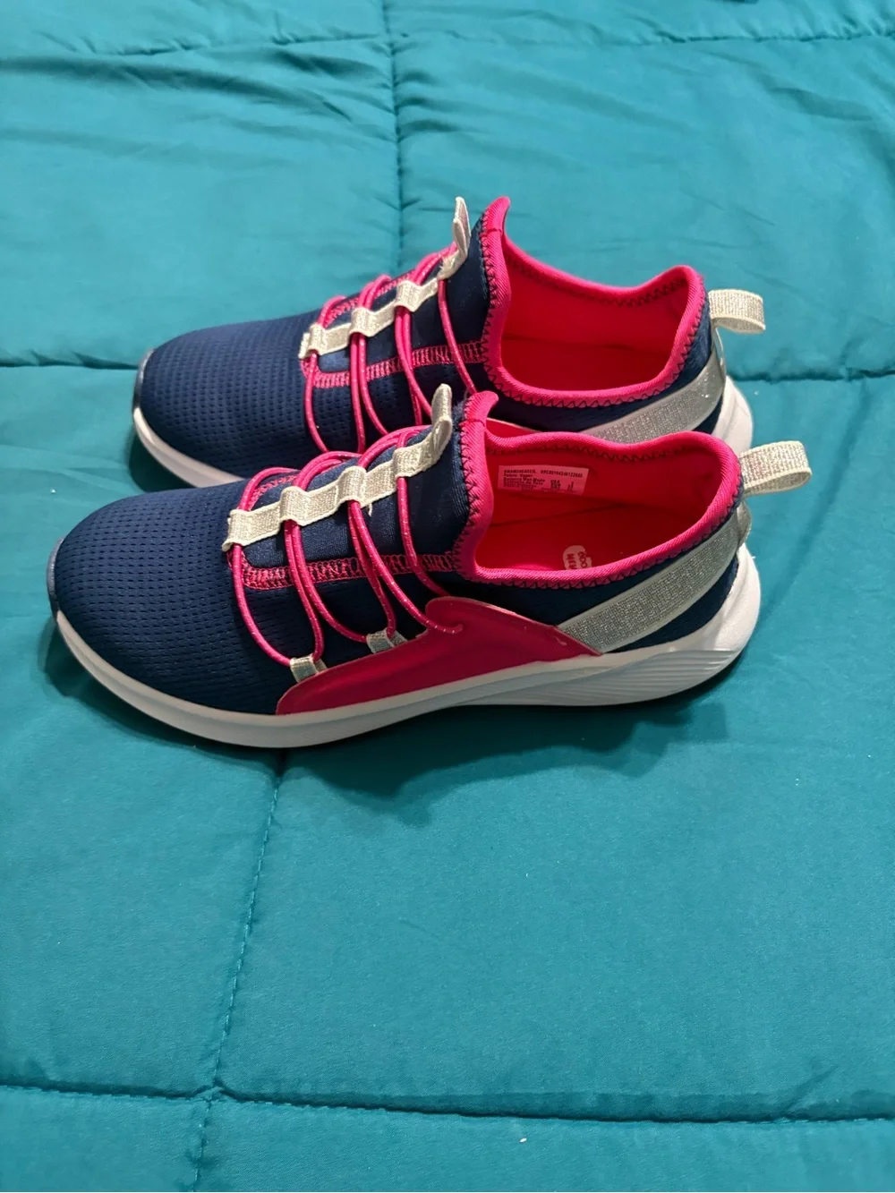 Navy & Hot Pink Slip-on Bungee Athletic Sneakers | Size 3 Youth Like New
